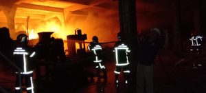 Diduga Korslet Listrik, Gudang Mebel di Siantar Ludes Terbakar