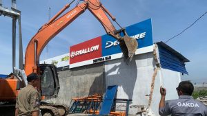 Satpol PP Bongkar 6 Titik Bangunan Liar di Eks PTPN IV