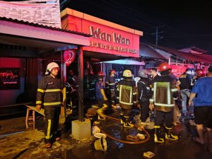Toko Roti di Medan Polonia Terbakar, Warga Sebut Api Berasal Dari Dapur