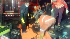 Rumahnya Terbakar, Oknum Wartawan Tewas Sekeluarga