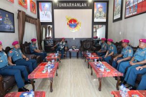 Komandan Pasmar 1 Beri Pengarahan Kepada Prajurit dan Jalasenastri Yonmarhanlan 1