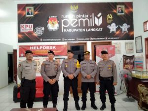 Jelang Pilkada Serentak, Polres Langkat Perketat Pengamanan di Kantor KPU & Bawaslu Langkat