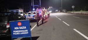 Antisipasi Kejahatan Jalanan, Polres Langkat Laksanakan Patroli Blue Light