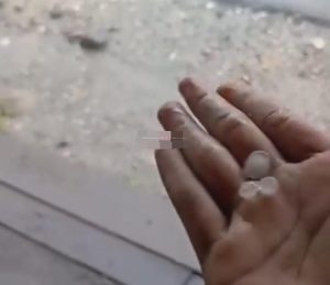 Heboh! Hujan Es di Kota Medan Siang Ini, Begini Penjelasan BMKG