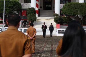 Pimpin Apel Gabungan, Pjs Bupati Toba Minta Percepatan Program APBD dan Tegaskan Netralitas ASN