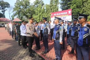 Pimpin Apel Gelar Pasukan Ops Zebra Toba 2024, Kapolres Langkat: Siap Wujudkan Kamseltibcarlantas yang Kondusif