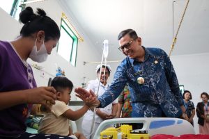 Tinjau Pelayanan Kesehatan di RSUD Porsea, Pjs Bupati Toba: Tingkatkan Terus Mutu Layanannya!