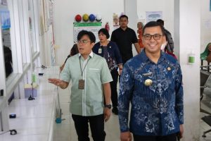 Tinjau Pelayanan Kesehatan di RSUD Porsea, Pjs Bupati Toba: Tingkatkan Terus Mutu Layanannya!