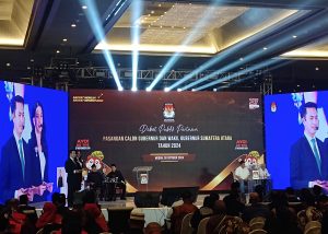 Debat Pertama Cagubsu Diawali Dengan Aksi Saling Sindir