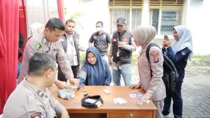 Sie Dokkes Polres Langkat Cek Kesehatan Personel yang Bertugas di PPK