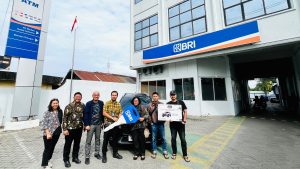 BRI Kanca Medan Gatot Subroto Serahkan Grand Prize Mobil Honda BRV Kepada Nasabah di PHS Semester I 2024