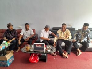 Komite MAN 1 Banyuwangi Promosikan Gaya Hidup Sehat Melalui Terapi Bekam