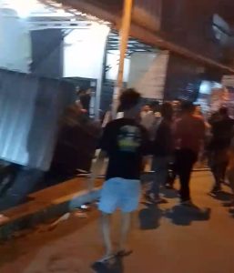 Penyerangan Basecamp Fakultas Teknik UNIKA, Warung Pedagang & 4 Unit Sepeda Motor Hancur