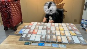 Ditengah Libur Nataru, Bea Cukai Batam Berhasil Amankan Ratusan Telepon Genggam Bekas