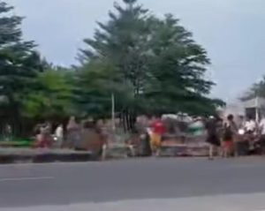 Belasan Remaja Tawuran di Medan Johor