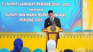 Hari Pertama Bertugas, Bupati Langkat Syah Afandin Tandatangi Komitmen Penerapan UHC