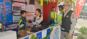 Sie Dokkes Polres Pematantangsiantar Periksa Kesehatan Personel di Pos Pam & Pos Yan Ops Ketupat Toba 2025