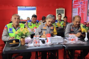 Kapolres Pematangsiantar Bersama Para PJU Ikuti Zoom Meeting Anev Ops Ketupat Toba 2025 Dipimpin Kapolda Sumut