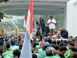 Ribuan Driver Ojol Gelar Aksi Demo, Gubernur Bobby Nasution Temui dan Dengarkan Keluhan