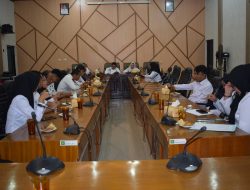 Sekretariat DPRD Kabupaten Langkat Gelar Acara Perpisahan Untuk PNS yang Pensiun