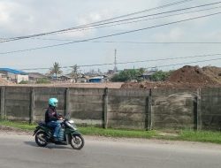 Limbah Milik PT Waruna Menggunung di Belawan