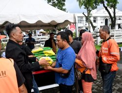 Bantu Pemerintah Stabilkan Harga, Barisan Bobby Nasution Indonesia Lepas 5 Ton Beras dengan Harga Murah