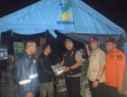 Kapolres Langkat dan Forkopimda Salurkan Bantuan Bansos untuk Pengungsi Banjir di Posko Babalan