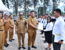Bupati Samosir Serahkan 803 SK PPPK Paruh Waktu