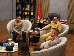 Silaturahmi dengan Kapolres, Rico Waas Bahas Stabilitas Keamanan Belawan