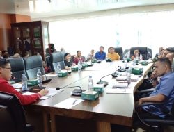 PUD Pasar dan Dewan Sepakat Pengosongan Pasar Sambas Diundur