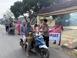 Polsek Salapian Bersama Bhayangkari Berbagi Takjil, Kapolres Langkat Apresiasi Kepedulian Jajaran