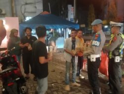 Polres Langkat Gelar Sahur On The Road Hari ke-29, Bagikan Nasi Sahur untuk Masyarakat