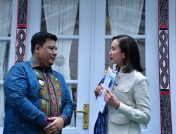 MenPar RI Kunker ke Samosir, Bupati Vandiko Serahkan Proposal, Minta Dukungan Pusat