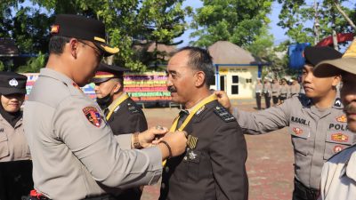 Sertijab Wakapolres Langkat, Kapolres Tekankan Soliditas dan Dedikasi