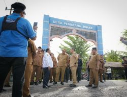 Bupati Tinjau Lanjutan Pengaspalan Jalan Paluh Gelombang Percut Sei Tuan