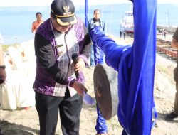Bupati Samosir Resmikan Bengkel Kapal Muara Putih I