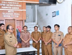 Tekankan Pentingnya Kerja Tim, Wabup Samosir Sidak Kantor OPD