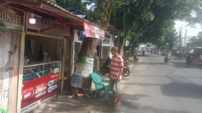 Plt Bupati Langkat Diminta Tertibkan Kios-kios di Jalan Sutomo