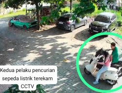 Aksi Pencurian Sepeda Listrik di Komplek Tomang Mas Indah Medan Terekam CCTV