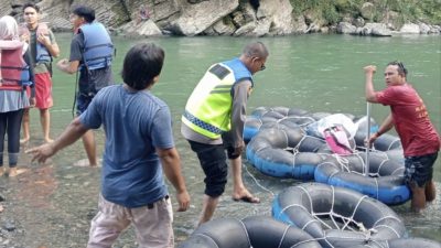 Patroli Humanis di Eko Wisata Tangkahan, Polsek Padang Tualang Imbau Pengunjung Utamakan Keselamatan