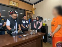 Nyambi Edarkan Pod Getar, Seorang DJ Wanita Ditangkap Satresnarkoba Polrestabes Medan