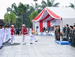 Pimpin Upacara Penurunan Bendera, Wagub Surya Gaungkan Semangat Kolaborasi untuk Percepat Pembangunan Sumut