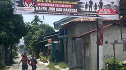 Optimis Bebas Dari Peredaran Narkoba, Warga Lingkungan XIX Kelurahan Tj. Mulia Hilir Bentangkan Spanduk Bebas Narkoba