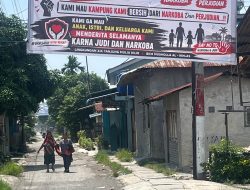 Optimis Bebas Dari Peredaran Narkoba, Warga Lingkungan XIX Kelurahan Tj. Mulia Hilir Bentangkan Spanduk Bebas Narkoba