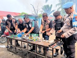 Markas Narkoba Mencirim Kampung Kutalimbaru Digerebek, Bandar Disergap Pistol Hingga Sejumlah Sajam Disita